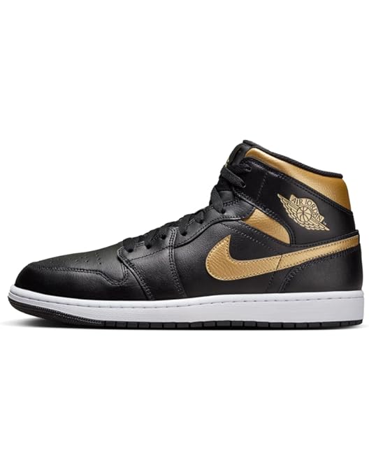 Amazon.com | Air Jordan 1 Retro High OG | Fashion Sneakers